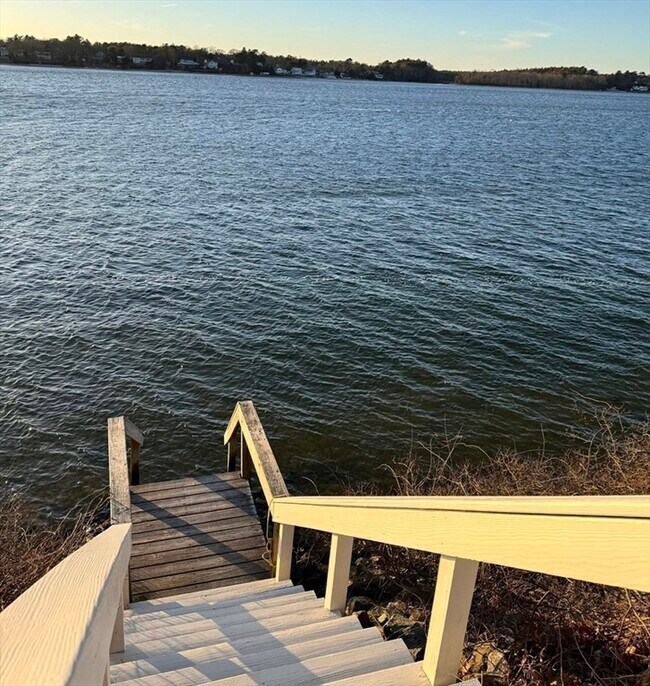 Building Photo - 11 Wallace Point Rd