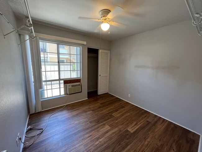 Building Photo - $2800, 2BR/1BA/2PKG, Crosspointe (Aiea/Hon...