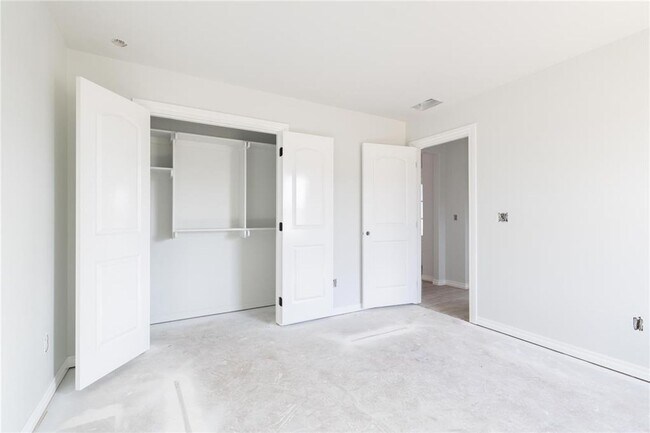 Building Photo - Brand New Home + Norman Schools + 3 Bedroo...