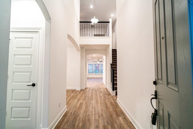 Building Photo - 3501 Jaulan St