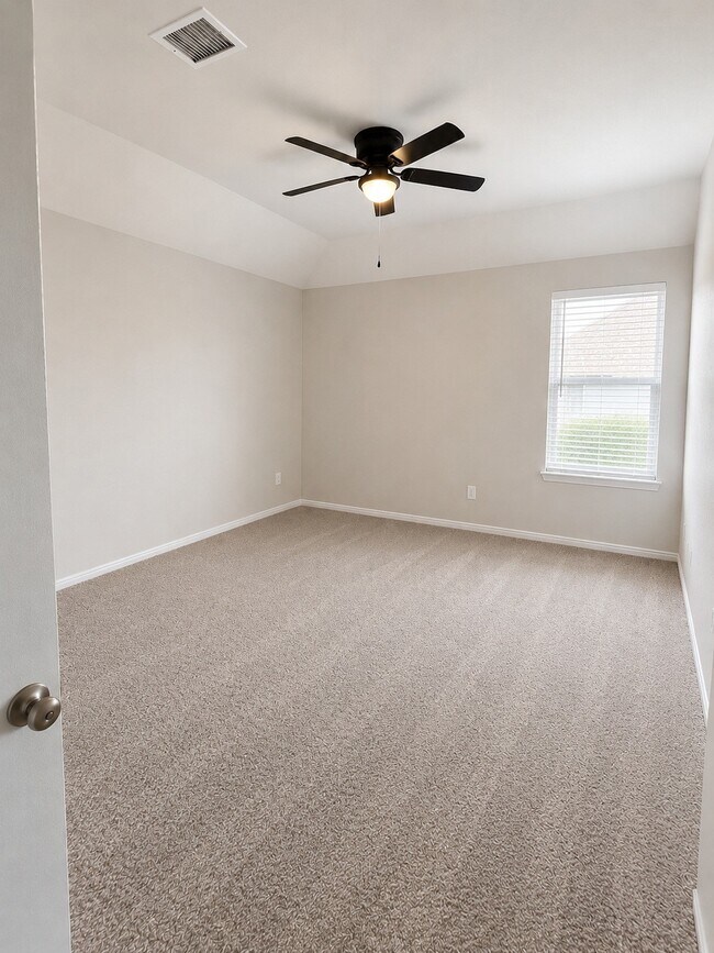 Building Photo - 21275 Catalina Palm Dr