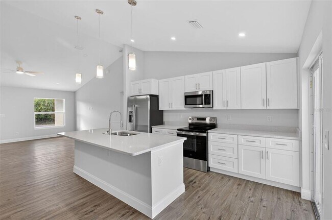 Building Photo - 375 Denver Dr