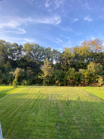 Building Photo - 247 Laurel Pk Dr