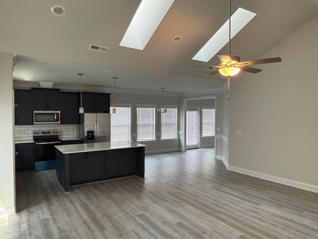 Building Photo - 1541 Barnstable Ct