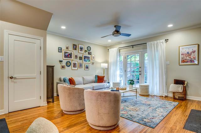 Building Photo - 5859 Frankford Rd