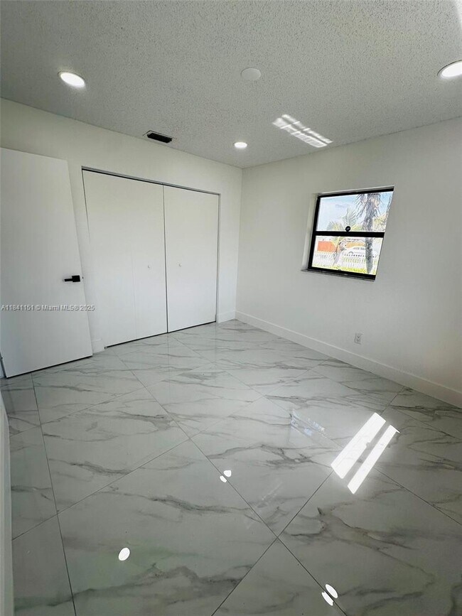 Building Photo - 30120 SW 152nd Ave