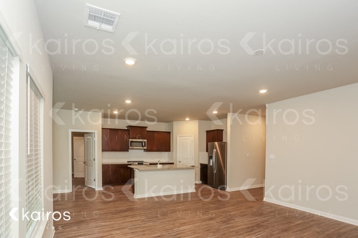 Building Photo - 11486 Brookwood Dr