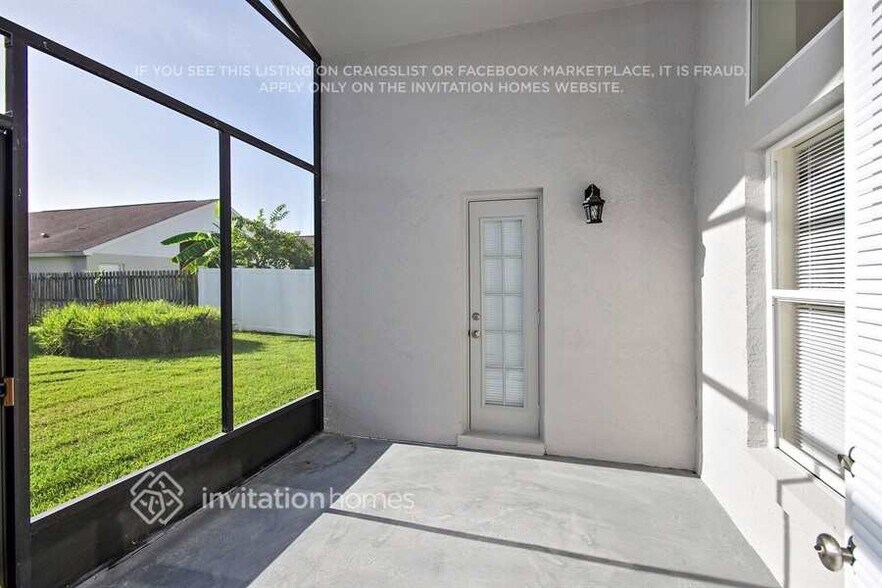 Building Photo - 11235 Crystal Glen Blvd