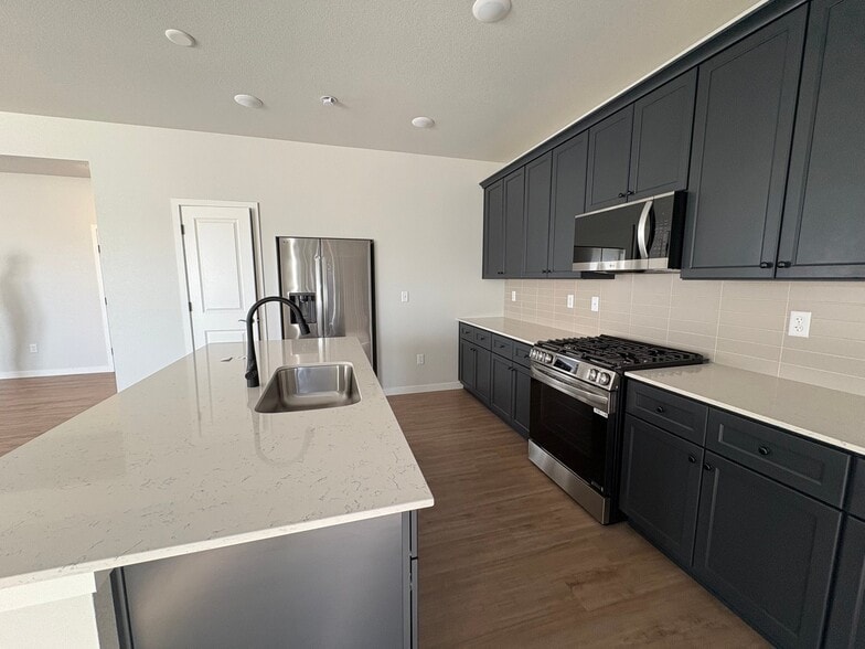 Building Photo - 9443 Danube St