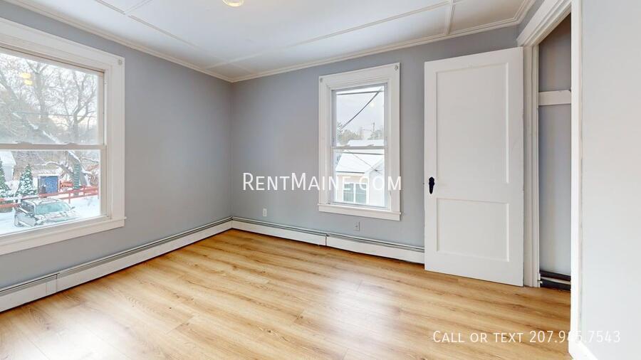 Building Photo - 5 Williams St