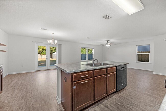 Building Photo - 5864 Magnolia Bend Blvd