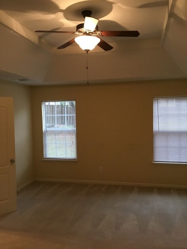 Building Photo - 506 Capstone Way