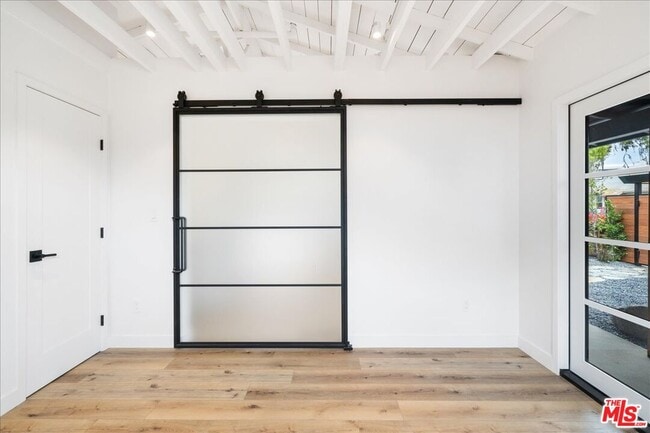 Building Photo - 4027 Moore St