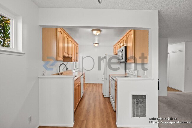 Building Photo - 1041 Shell Blvd