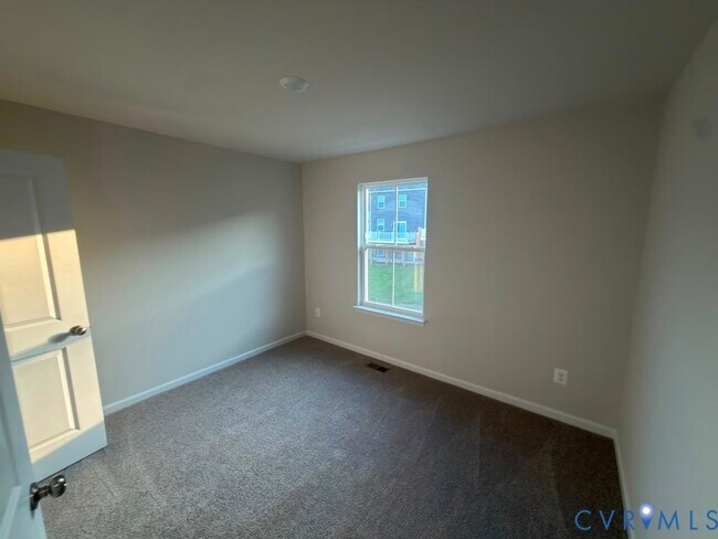 Building Photo - 8760 Whitman Dr