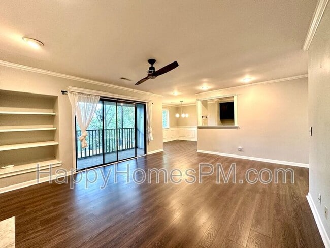 Building Photo - 1208 Village Creek Ln