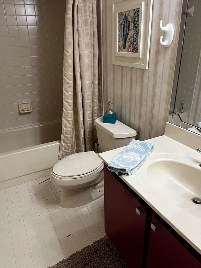 Building Photo - 12870 Briarlake Dr