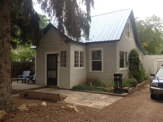 Building Photo - 1618 Person Ct