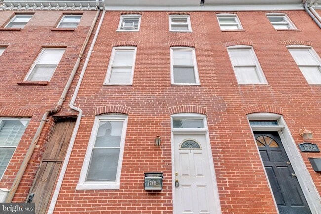 Building Photo - 1742 E Lombard St