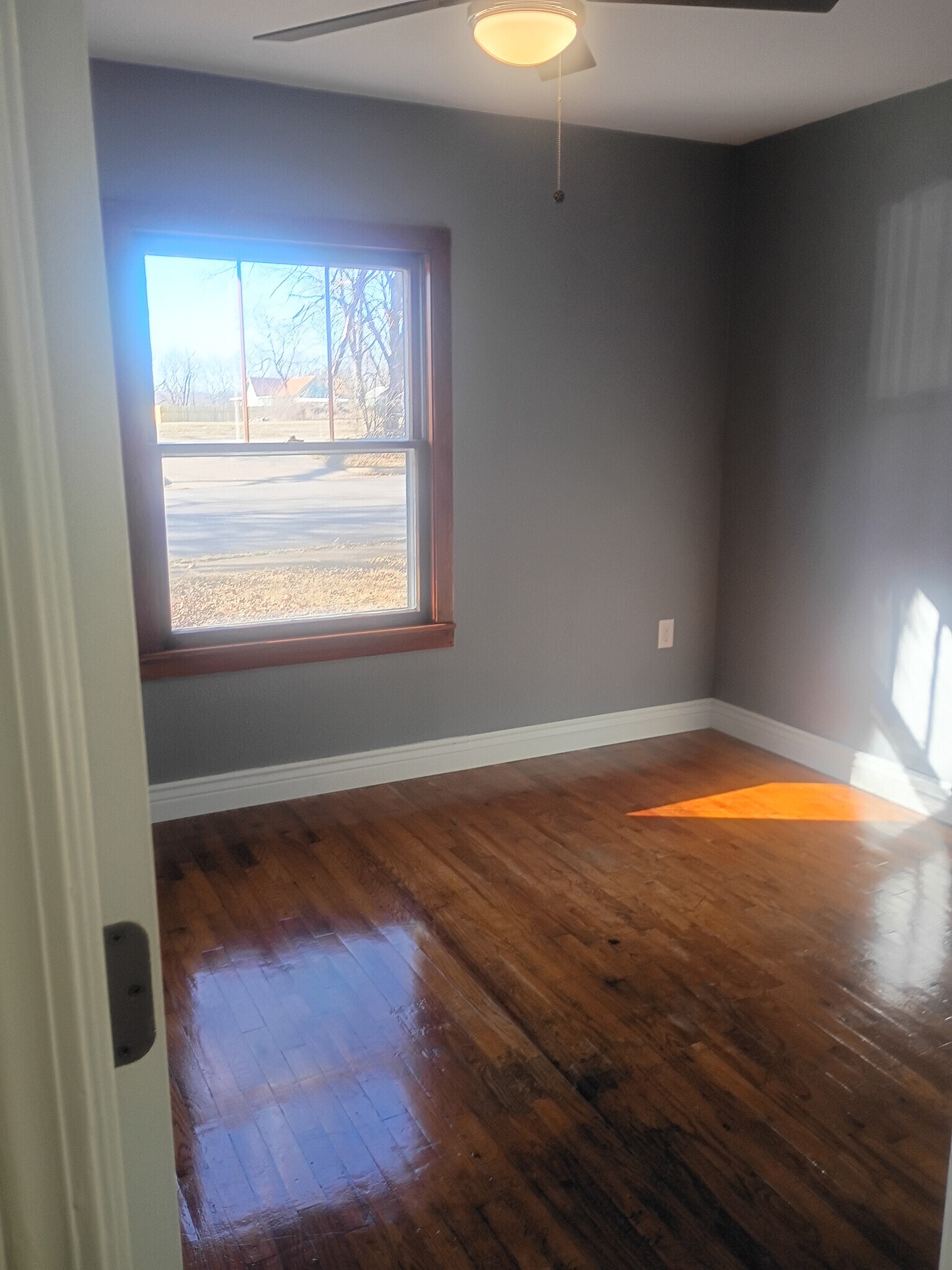 Building Photo - 914 Jackson St