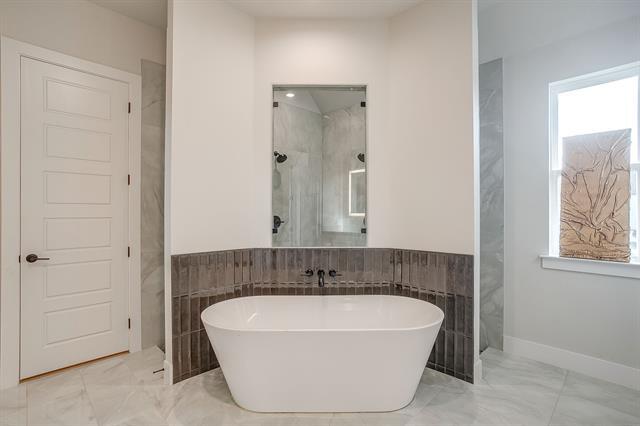 Building Photo - 408 Mah Cheta St