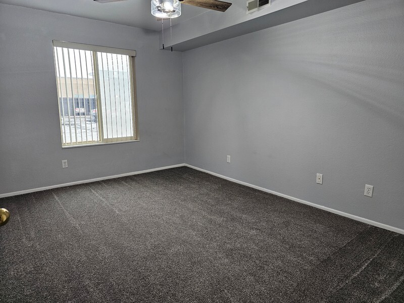 Building Photo - 290 N 500 W