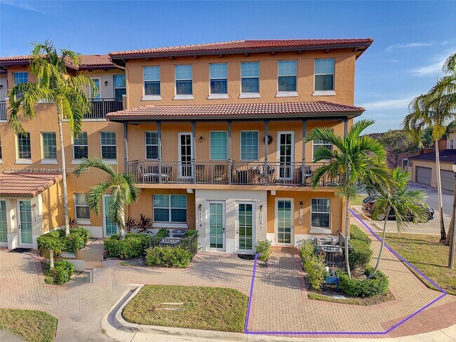 Building Photo - 14774 SW 10th St