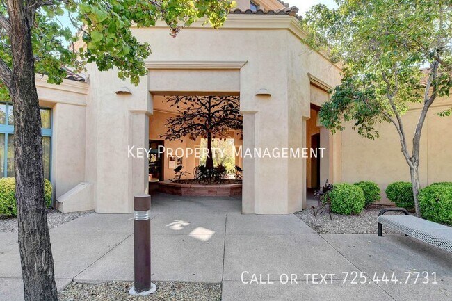 Building Photo - 2240 Sun Cliffs St