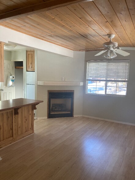Building Photo - 33807 Green Valley Lake Rd