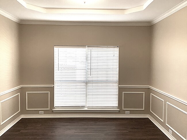 Building Photo - 107 Monticello Dr
