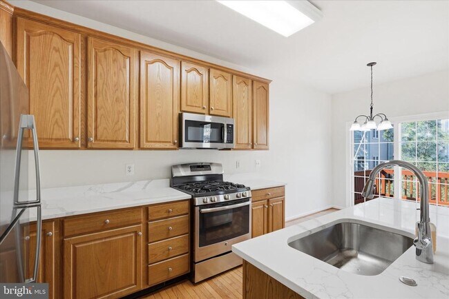 Building Photo - 25828 Kirkwood Square