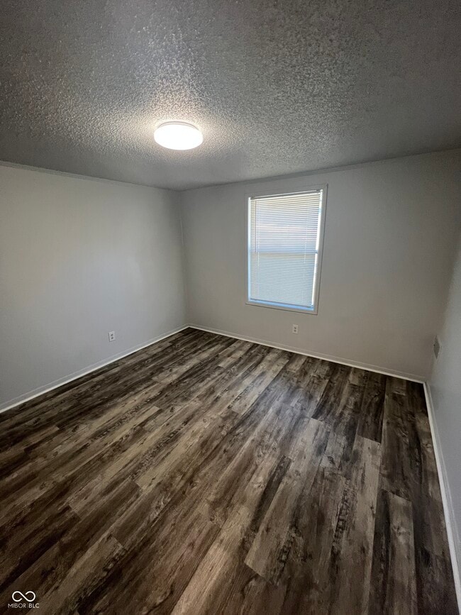 Building Photo - 2000 Indianapolis Rd