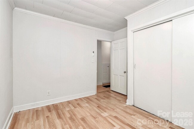 Building Photo - 1728 Lombardy Cir