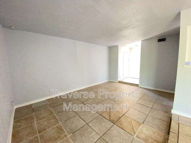 Building Photo - 6812 Trail Lake Dr