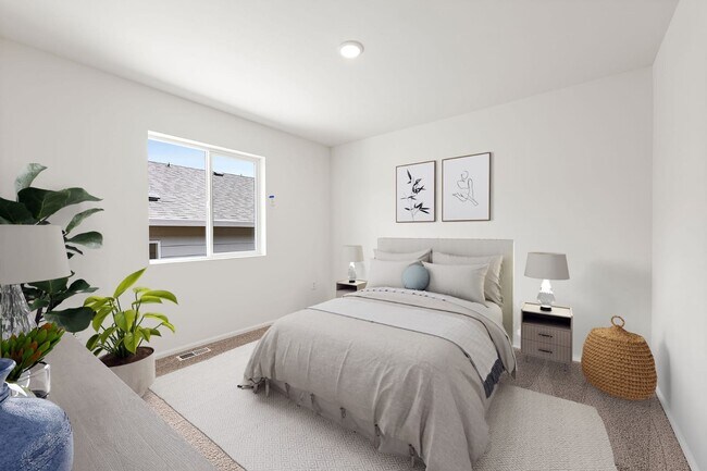 Building Photo - 620 Alocasia Street NE