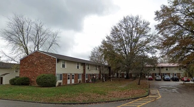 Building Photo - 1890 Vista Cir