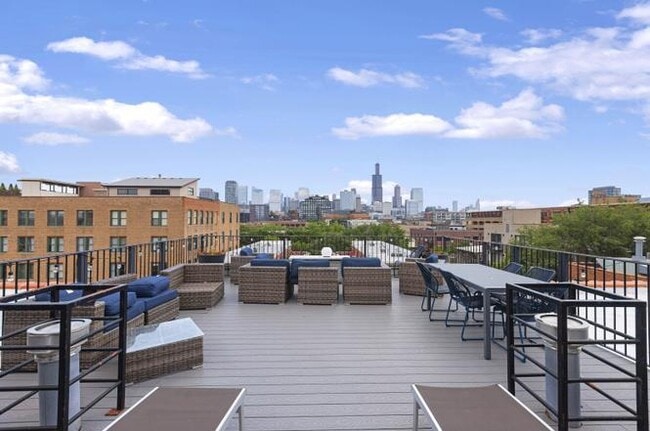 Building Photo - 2 bedroom in Chicago IL 60607