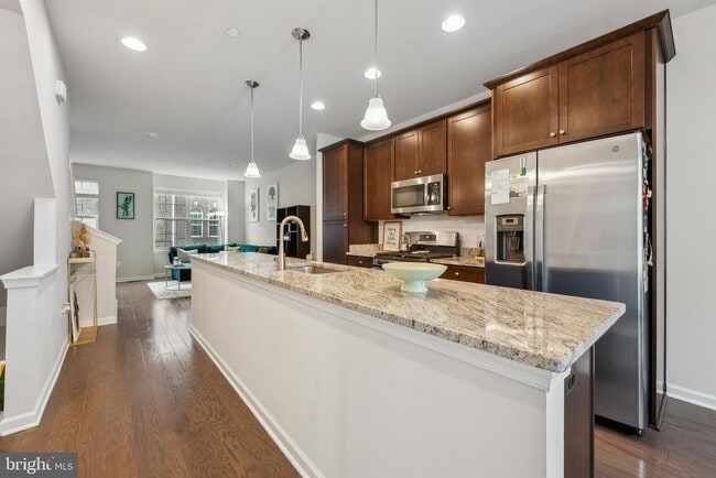 Building Photo - 7119 Rowlock Aly