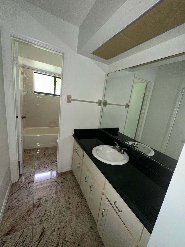 Building Photo - Huge 4/3 home in Lake Mary