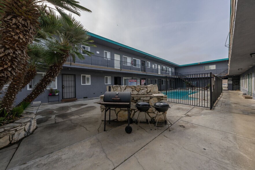 Building Photo - Cordary Manor