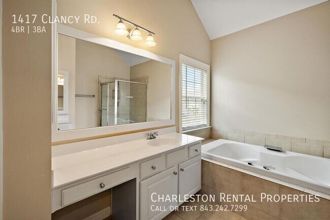 Building Photo - 1417 Clancy Rd