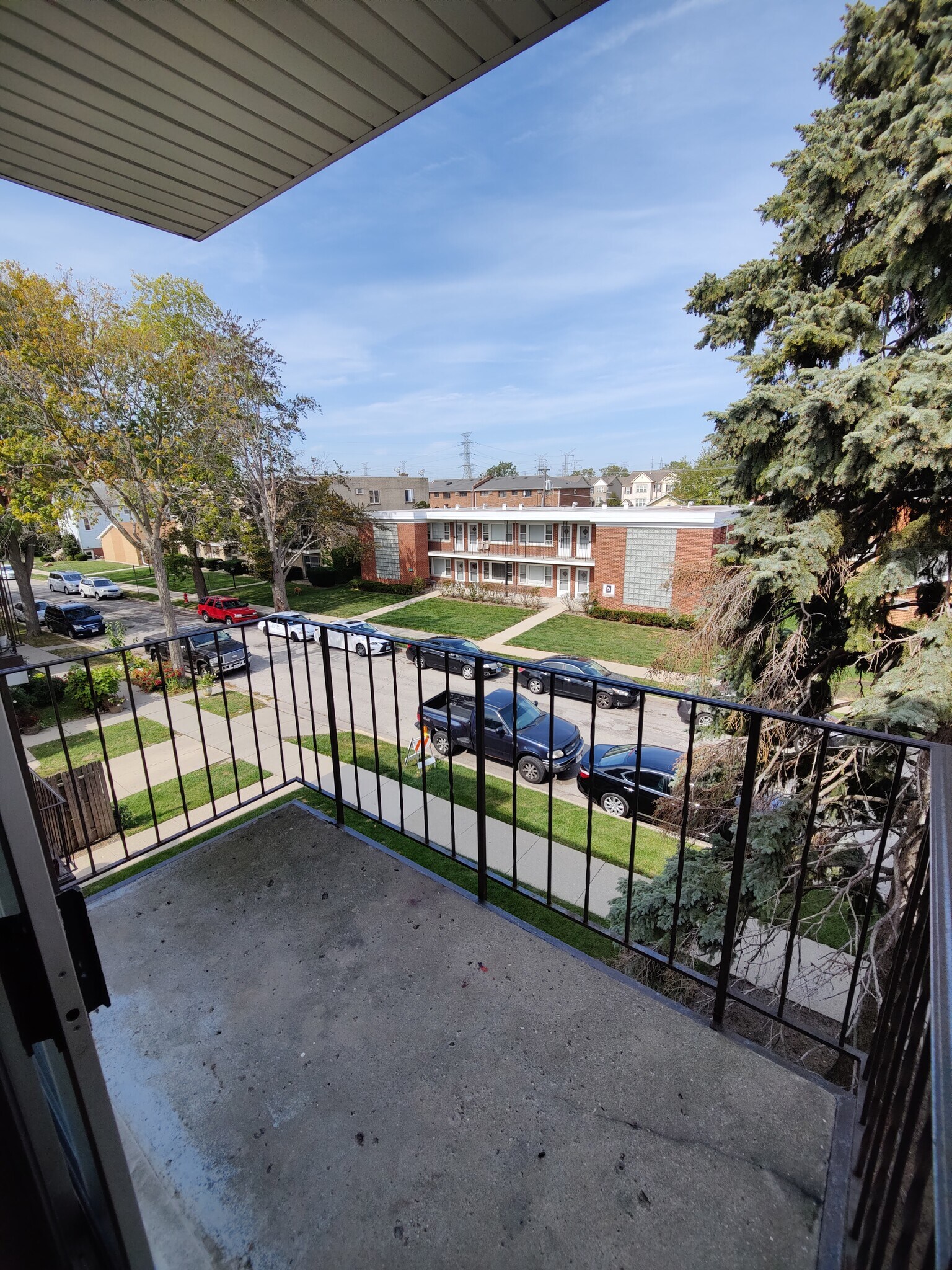 Balcony - 1283 E Washington St