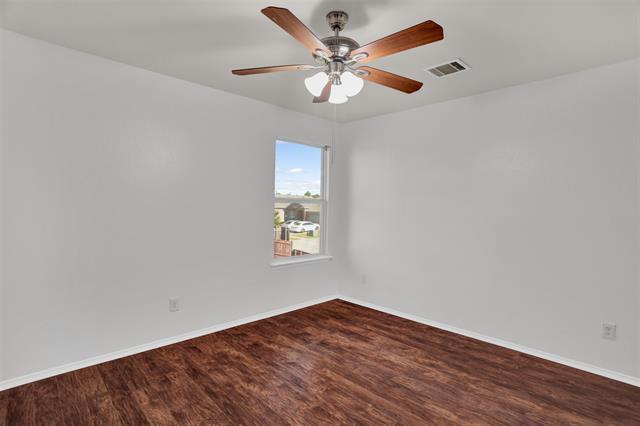 Building Photo - 2138 Meadow View Dr