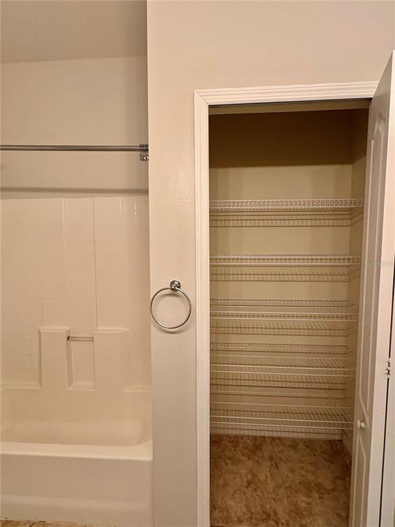 Building Photo - 3108 Dasha Palm Dr