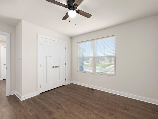 Building Photo - BeachTree Preserve Beauty | Finished Basement, Pool Access & Lawn Care Included
