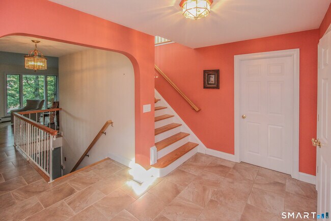 Building Photo - 34 Forty Acre Mountain Rd