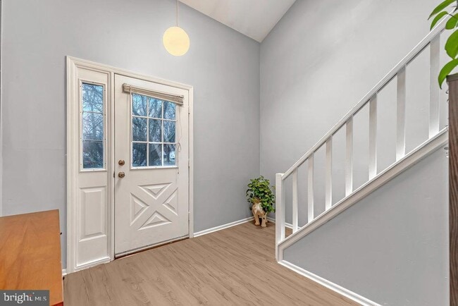 Building Photo - 44 Coriander Dr