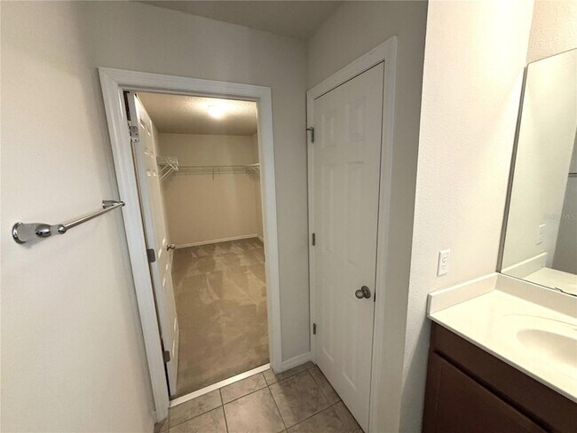 Building Photo - 19363 Fallglo Dr