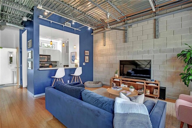Building Photo - 4801 S Congress Ave