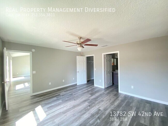 Building Photo - 13782 SW 42 Ave